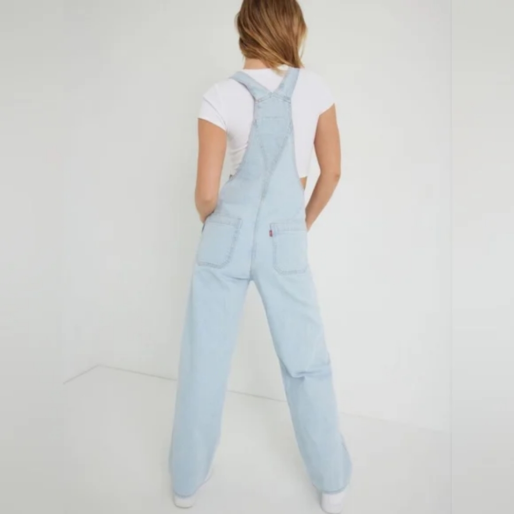 Levi's Loose Fit Utility Overalls Light Wash - Picture 5 of 8